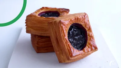 Danish più nutriente farcito con amarena