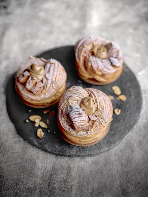 Crema bianca alla nocciola Carat Supercrem White Nutty 310